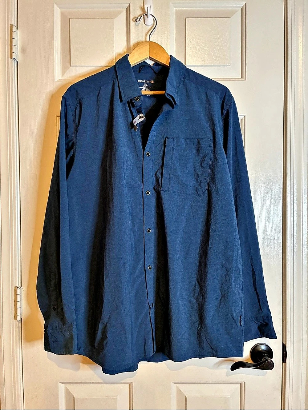 Swisstech Samba Men's Blue Button Down Shirt Size XL Like New